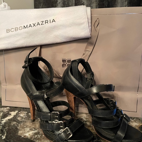 BCBG sandals - Picture 6 of 6